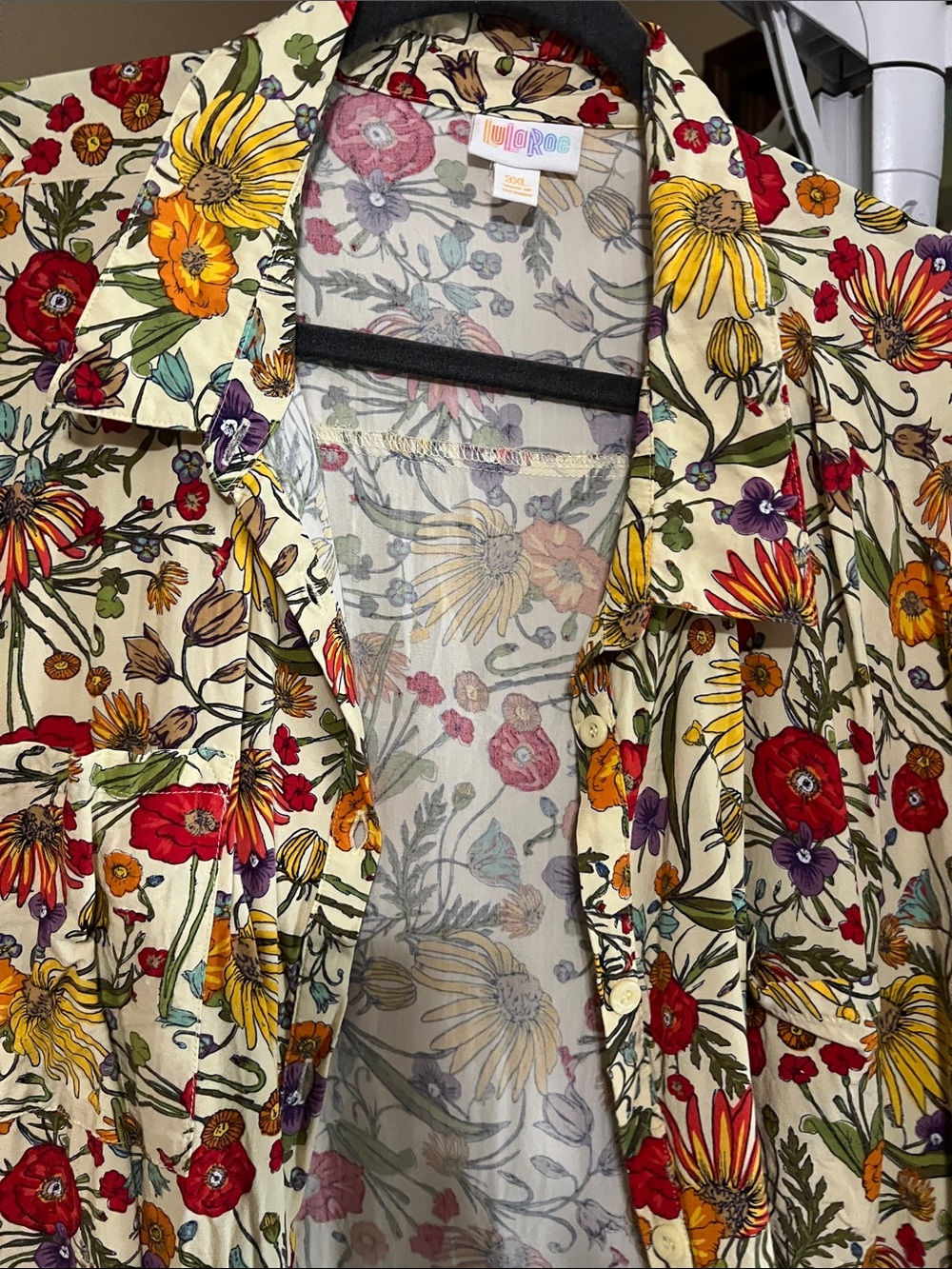 LuLaRoe Cream Floral button down with Red, Yellow & Purple Blooms